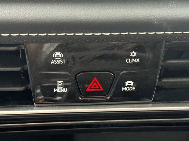 Used 2024 Volkswagen Atlas SEL Premium R-Line image 22