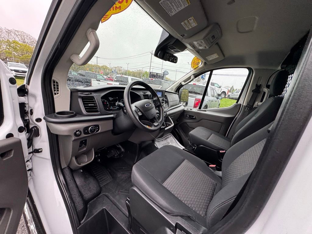 Certified 2025 Ford Transit 250 Low Roof w/ Exterior Upgrade Package RWD image 13