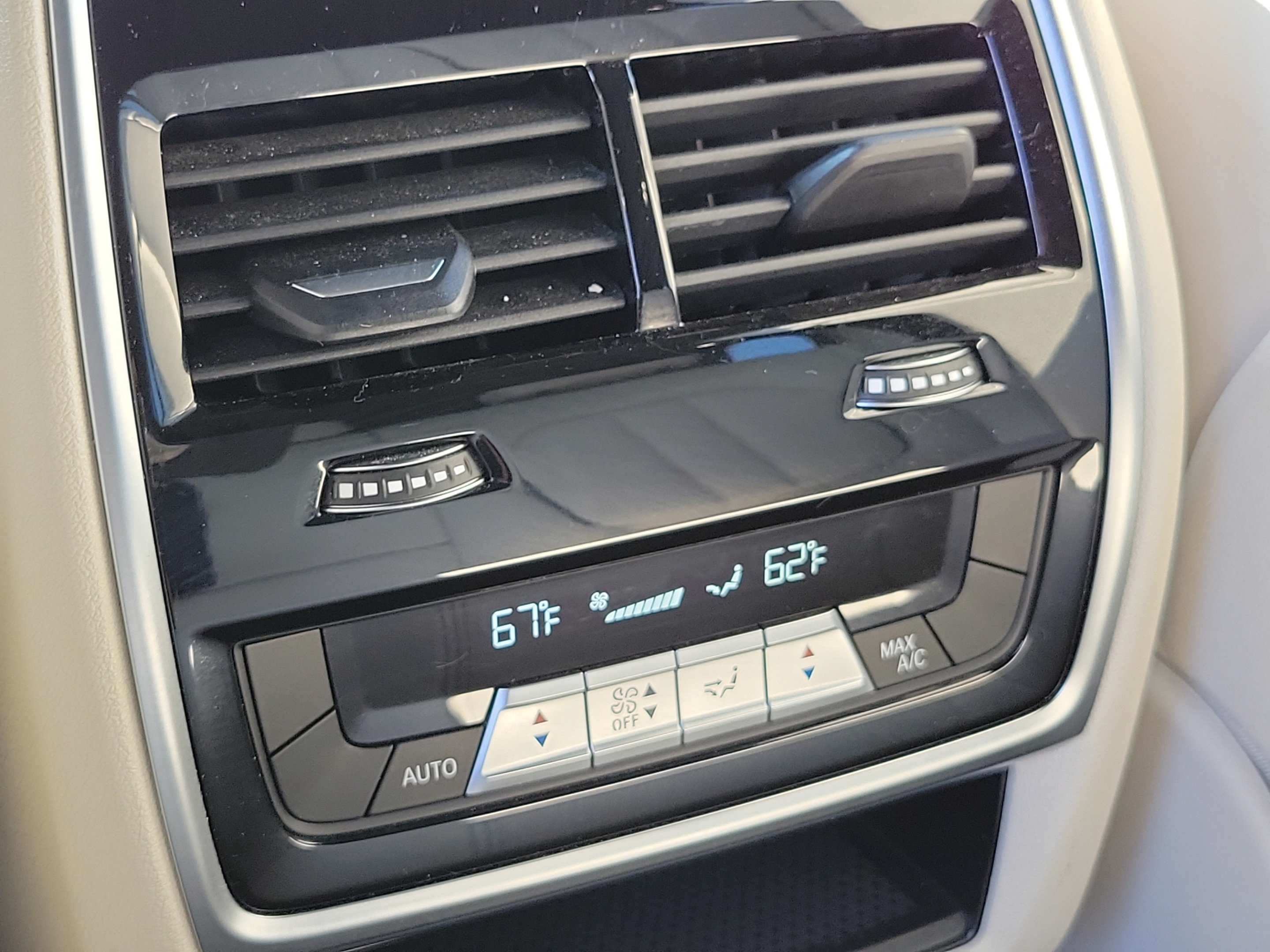 Used 2020 BMW X5 xDrive40i w/ Executive Package AWD/4WD image 14