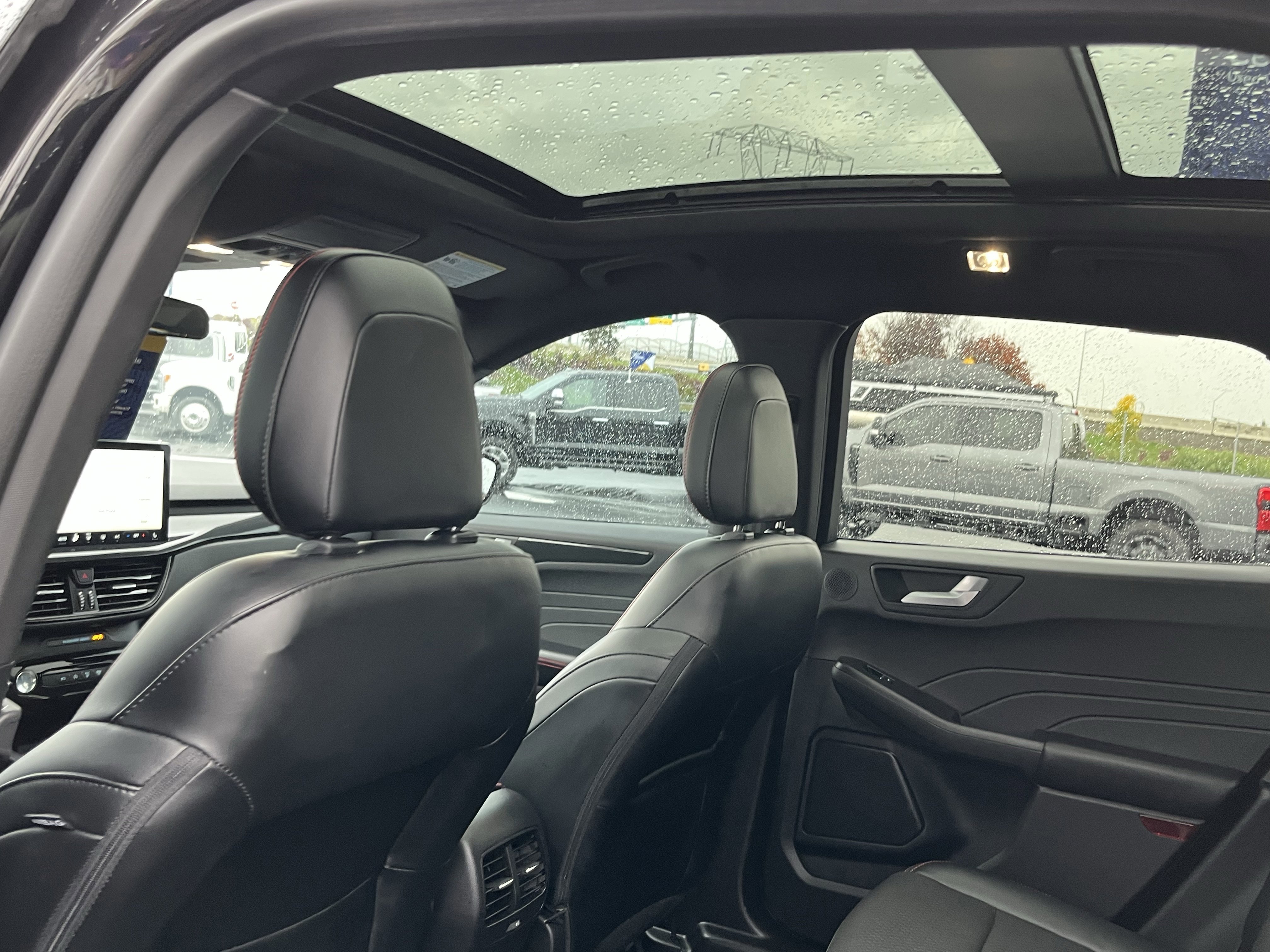 Certified 2023 Ford Escape ST-Line Select w/ Tech Pack #2 image 12