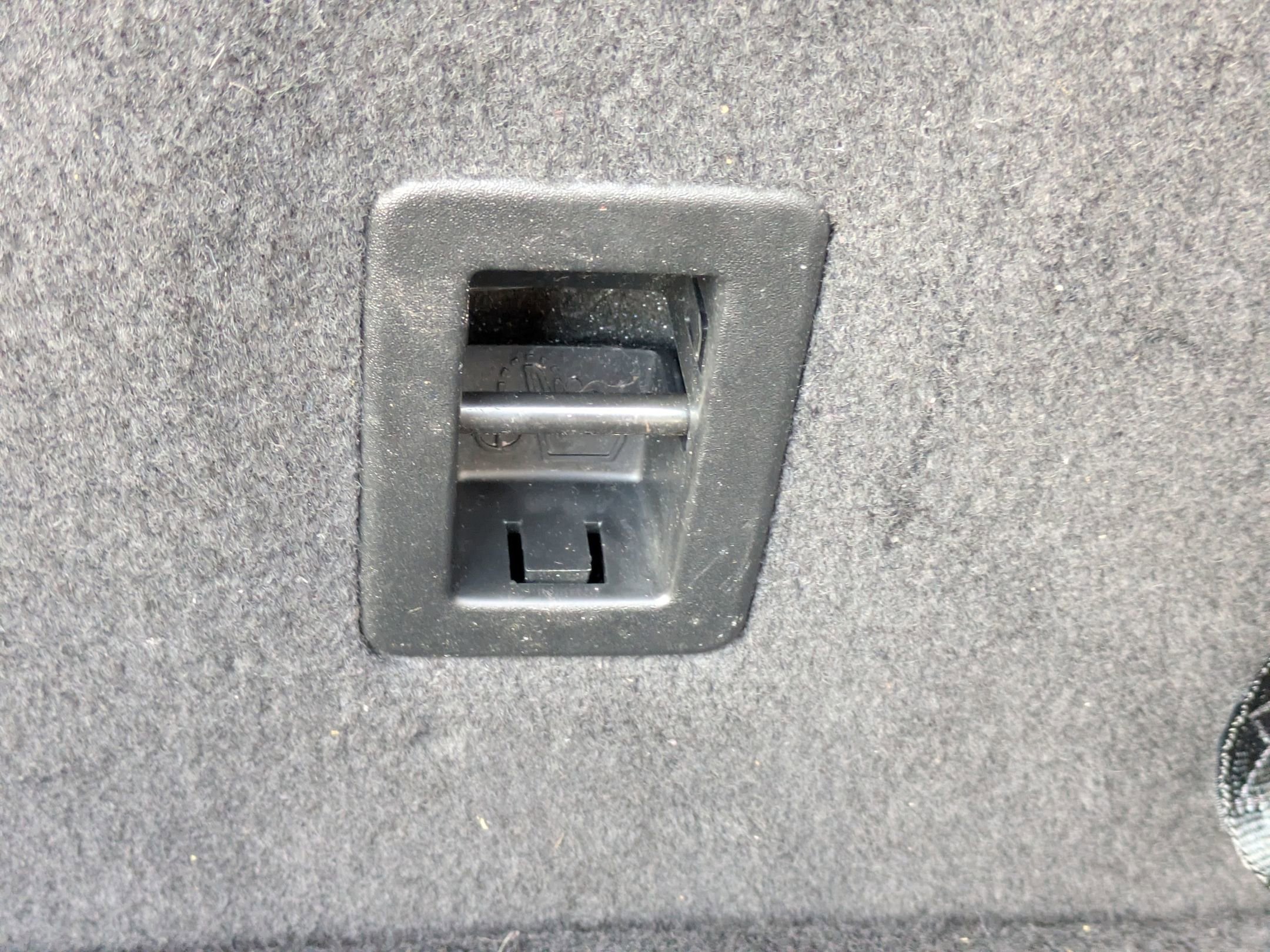 Certified 2024 Ford Explorer ST-Line w/ Class IV Trailer Tow Package image 33