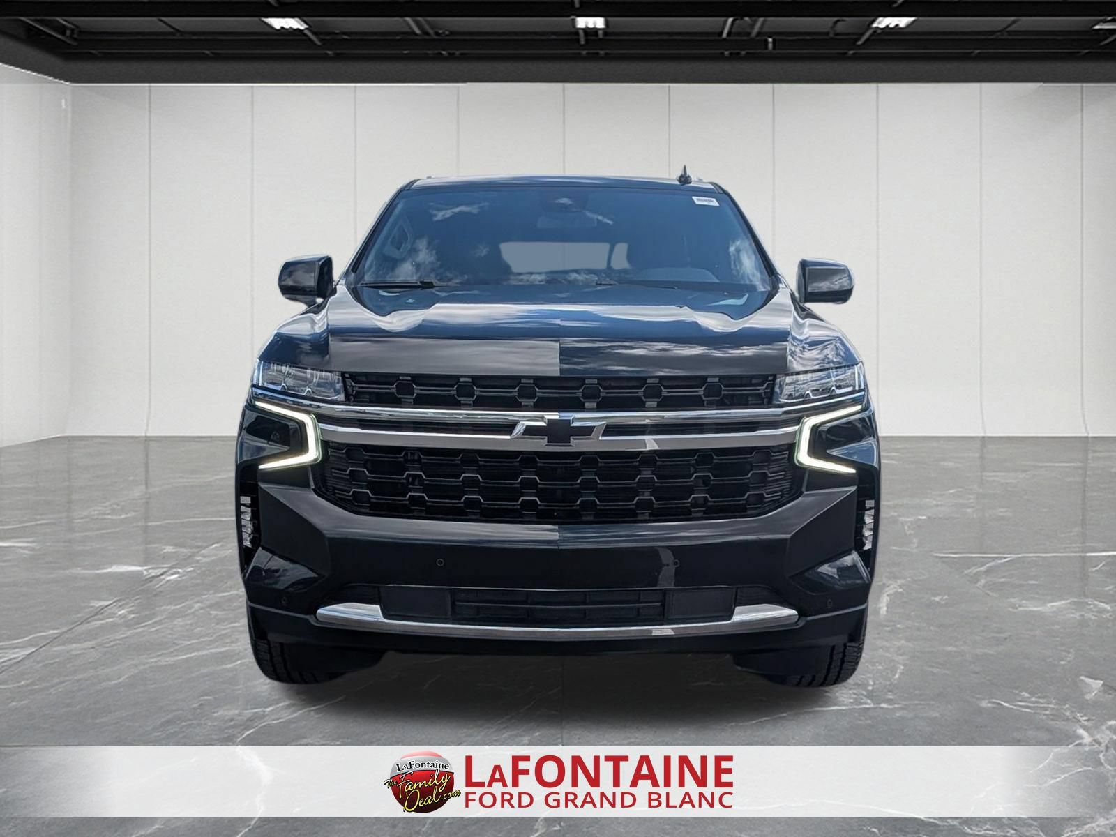 Used 2023 Chevrolet Suburban LS w/ Driver Alert Package AWD/4WD image 8