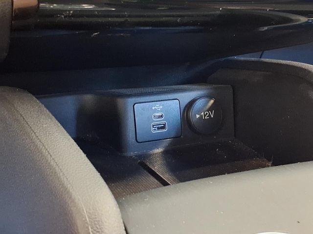 Certified 2024 Ford Escape ST-Line Select w/ Tech Pack #1 AWD/4WD image 17