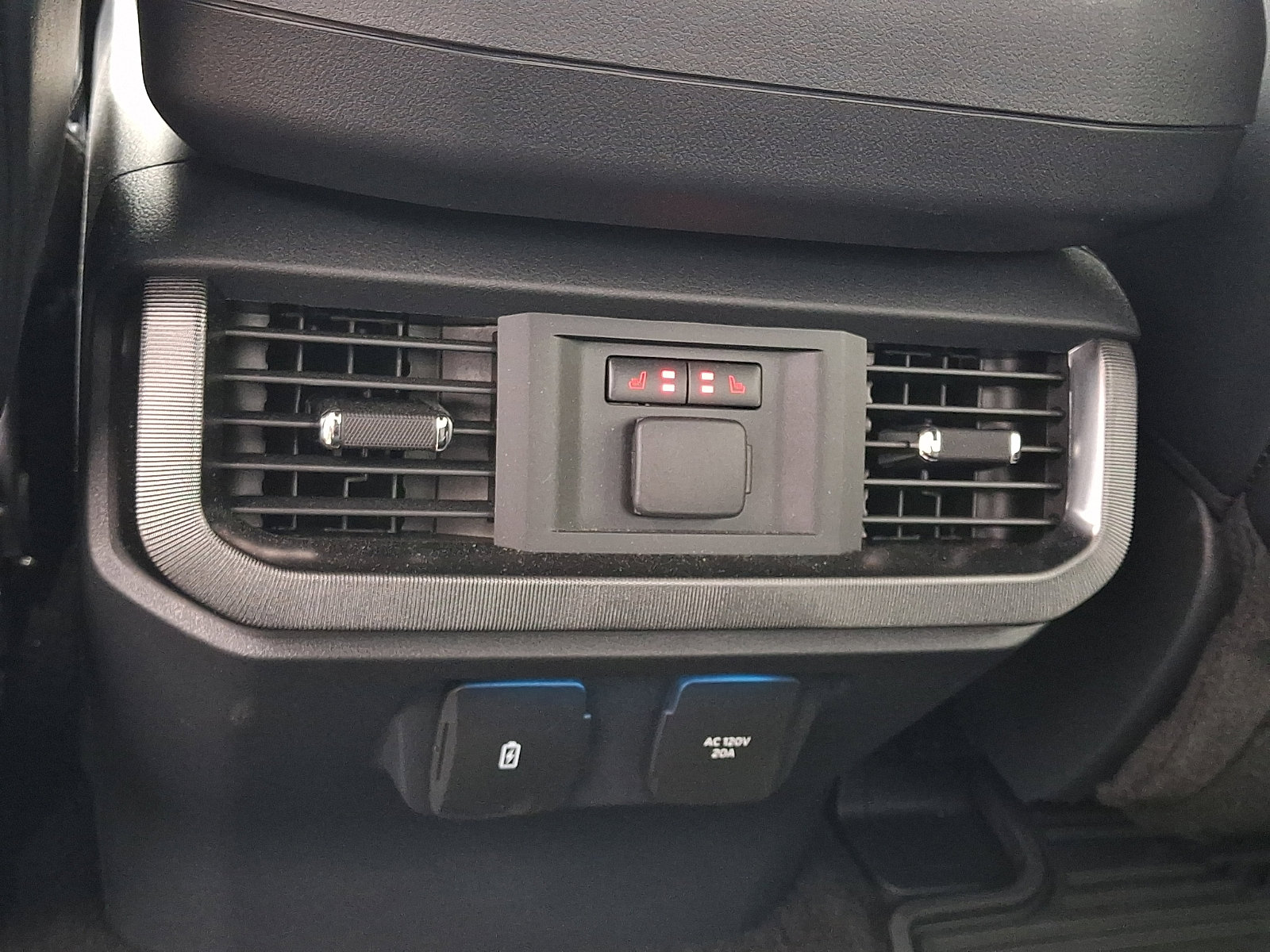 Certified 2022 Ford F150 Platinum w/ Equipment Group 701A High AWD/4WD image 13