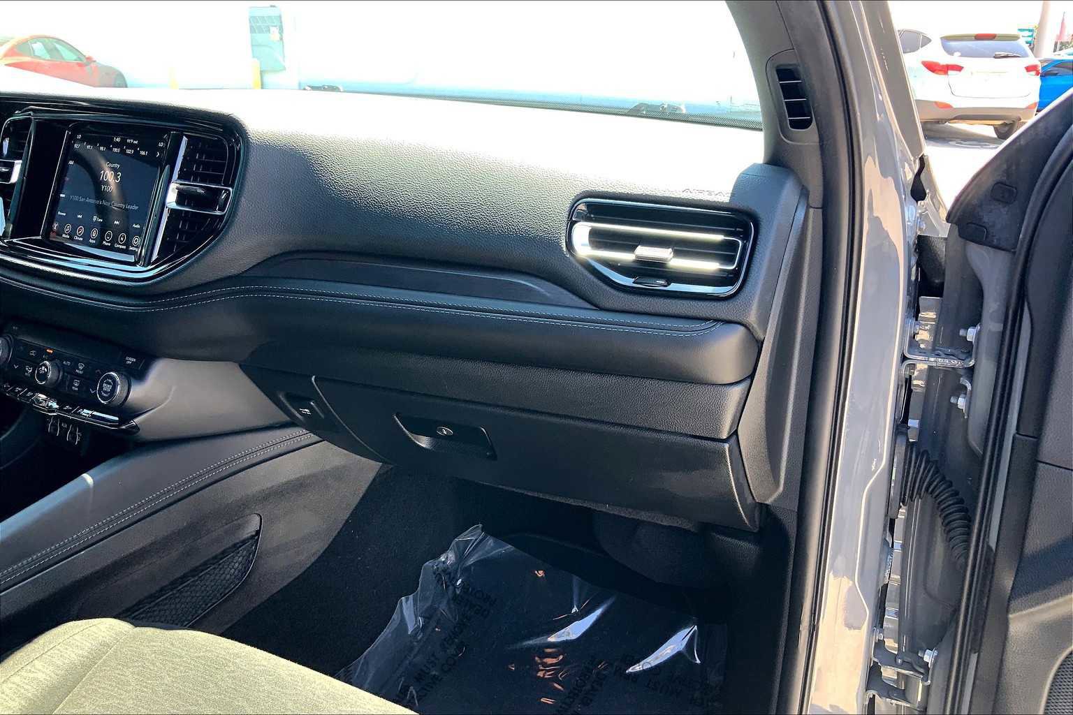 Used 2023 Dodge Durango SXT Launch Edition image 54