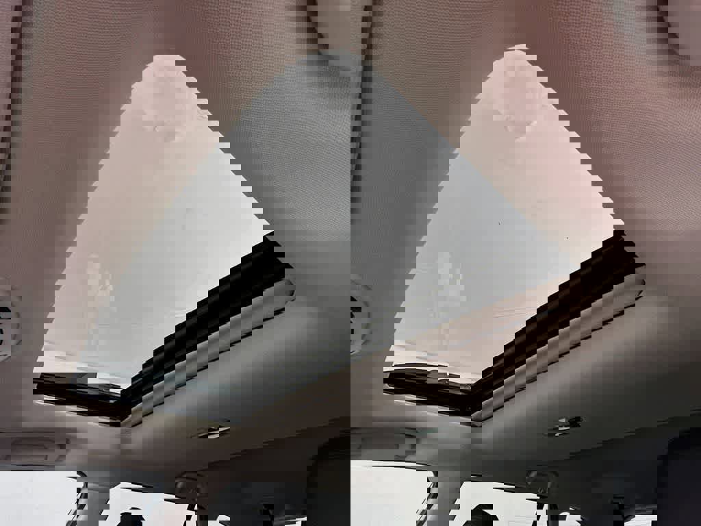 Used 2020 Subaru Outback Limited image 32