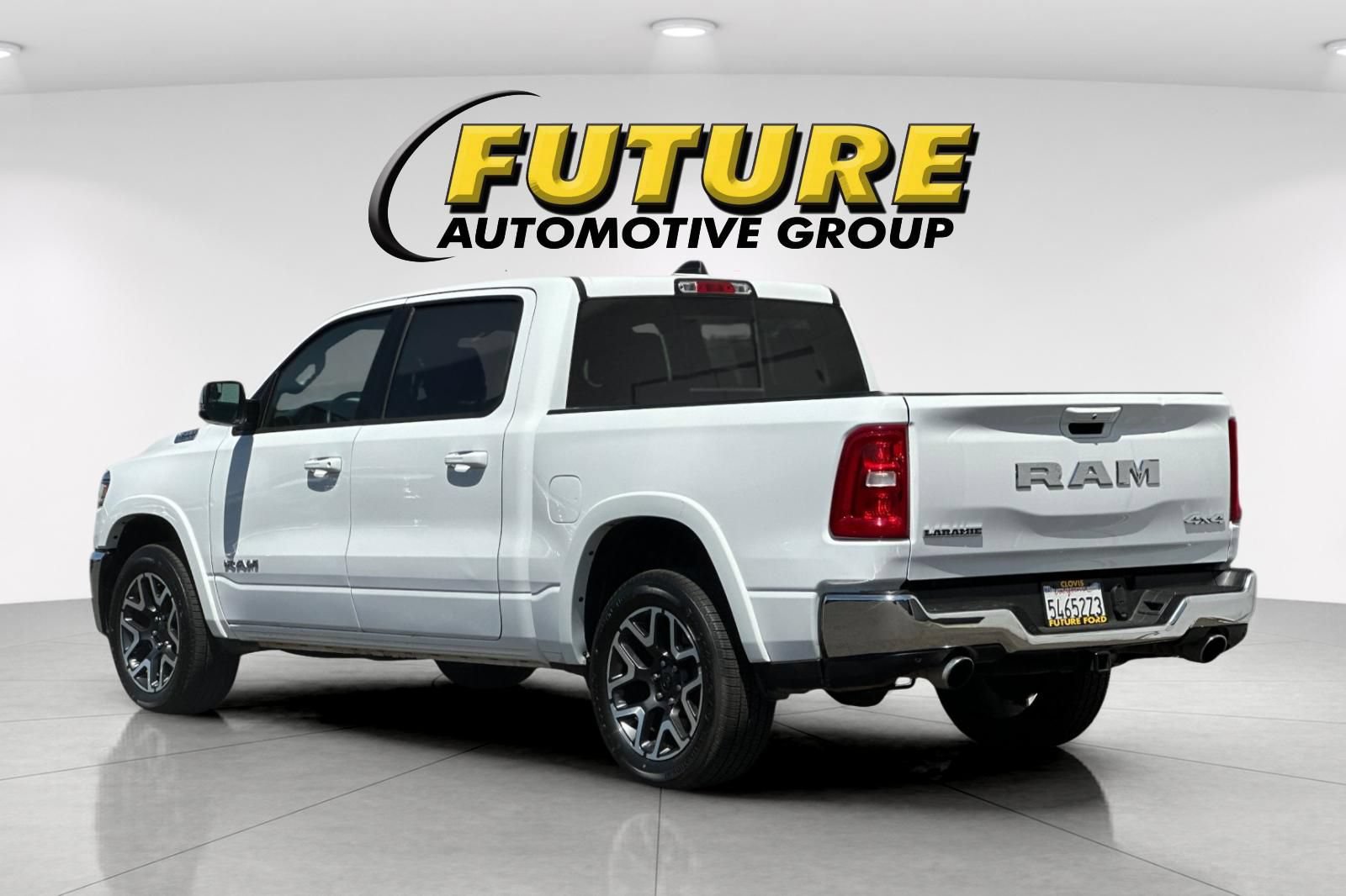 Used 2025 RAM 1500 Laramie AWD/4WD image 5