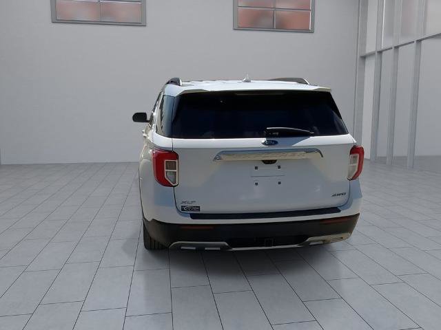Certified 2024 Ford Explorer XLT w/ Equipment Group 202A AWD/4WD image 7