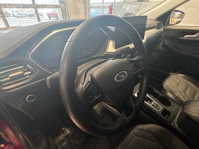 Certified 2024 Ford Escape Platinum w/ Premium Technology Package image 9