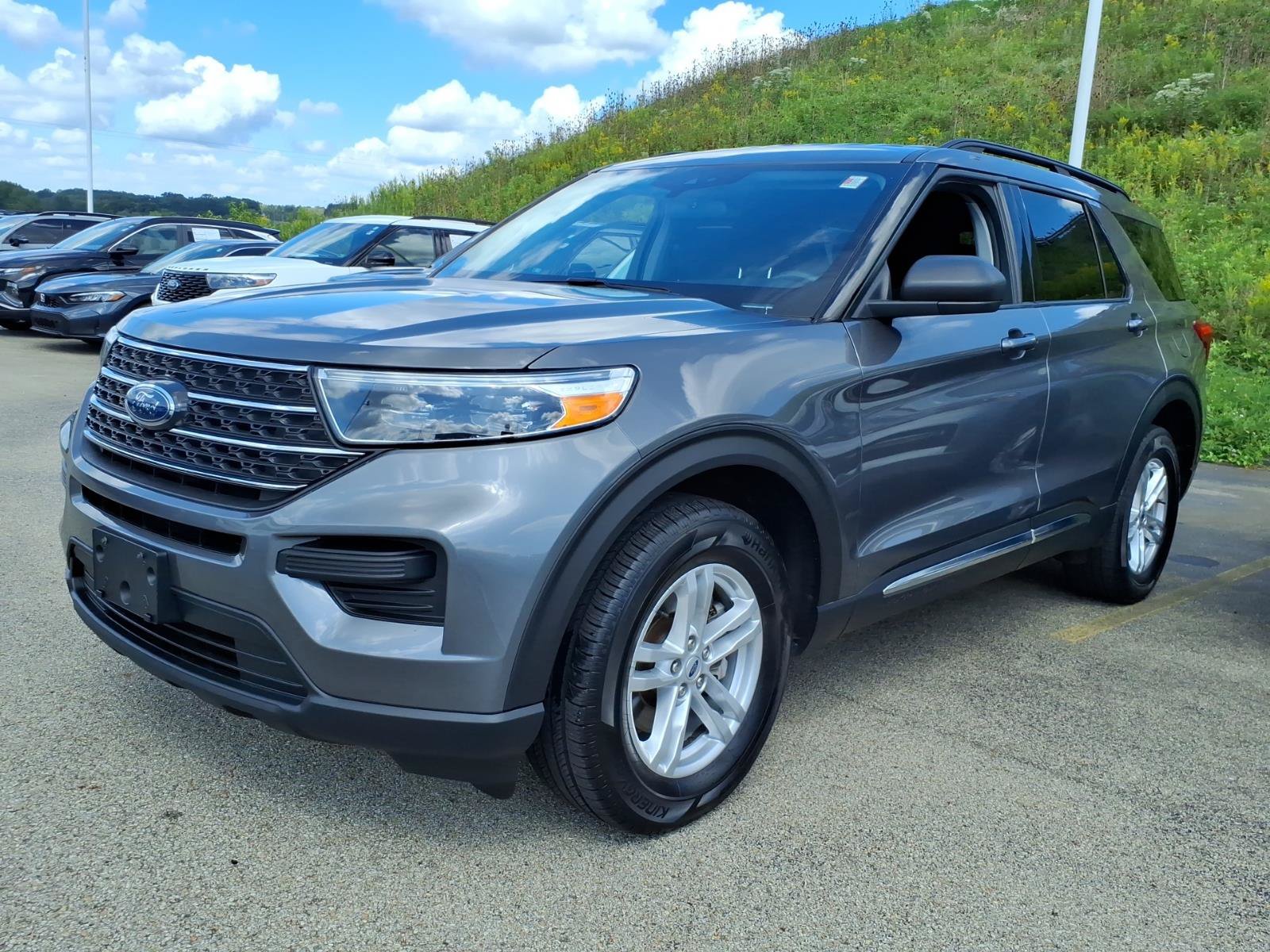 Certified 2023 Ford Explorer XLT AWD/4WD image 3