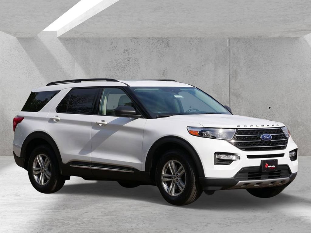 Certified 2020 Ford Explorer XLT w/ Equipment Group 202A AWD/4WD image 1