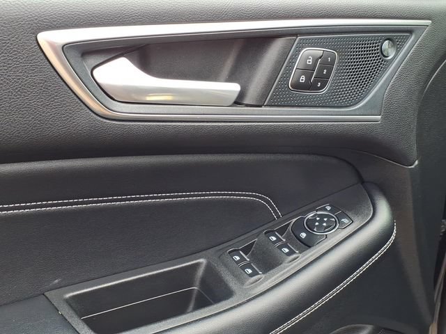 Certified 2024 Ford Edge Titanium AWD/4WD image 10