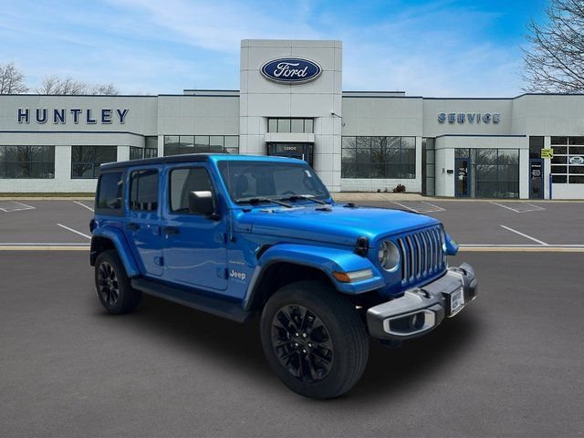 Used 2021 Jeep Wrangler Unlimited Sahara w/ Cold Weather Group AWD/4WD image 3
