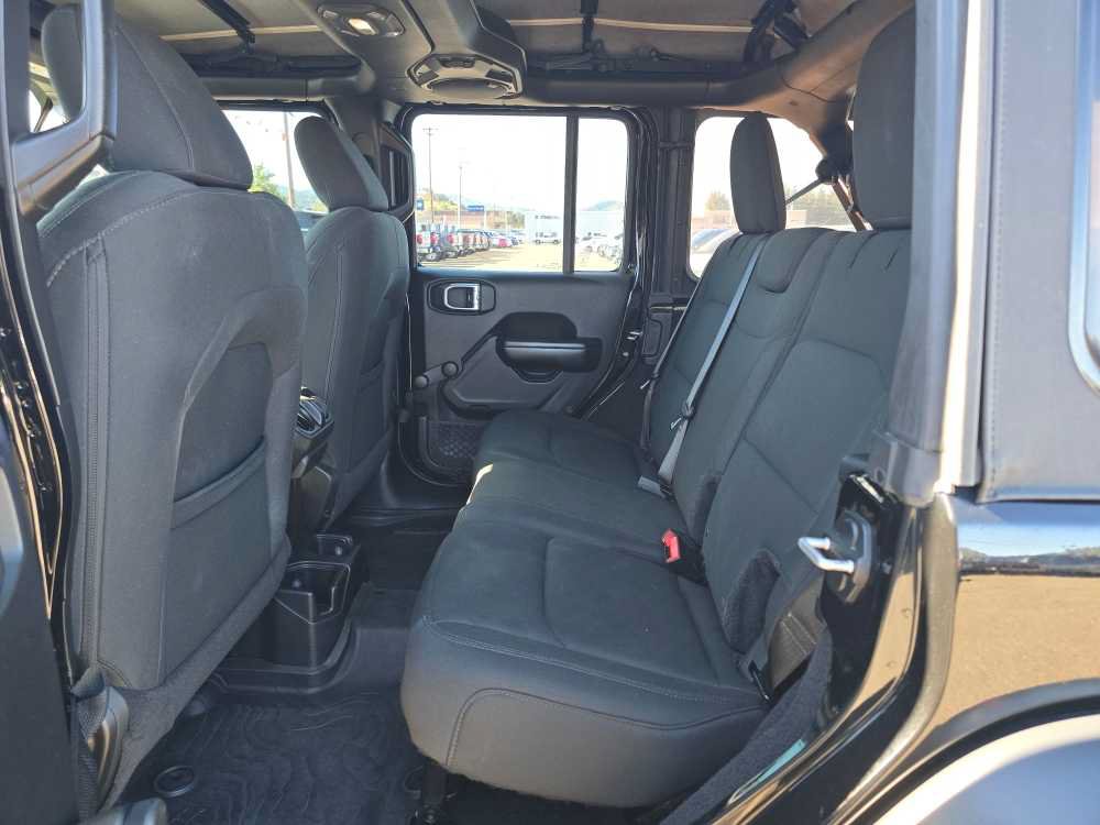 Used 2018 Jeep Wrangler Unlimited Sport AWD/4WD image 16