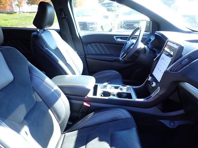 Certified 2024 Ford Edge ST image 12