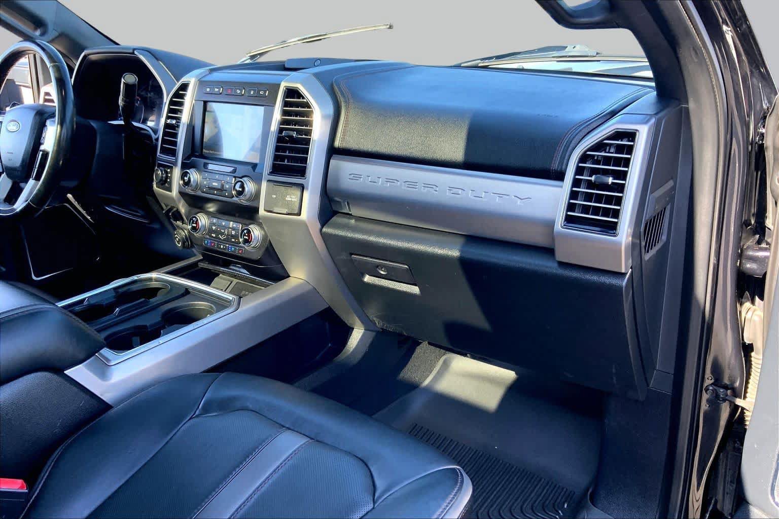 Certified 2021 Ford F350 Platinum AWD/4WD image 17