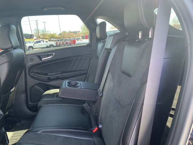 Certified 2022 Ford Edge ST image 19