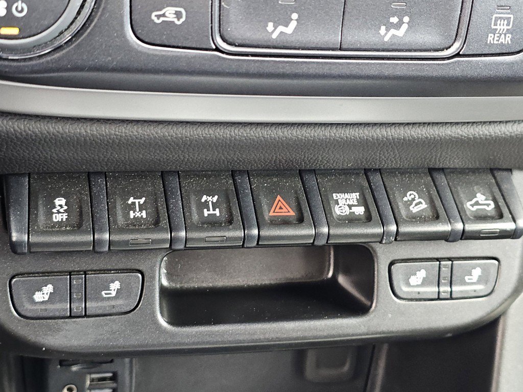 Used 2022 Chevrolet Colorado ZR2 AWD/4WD image 13