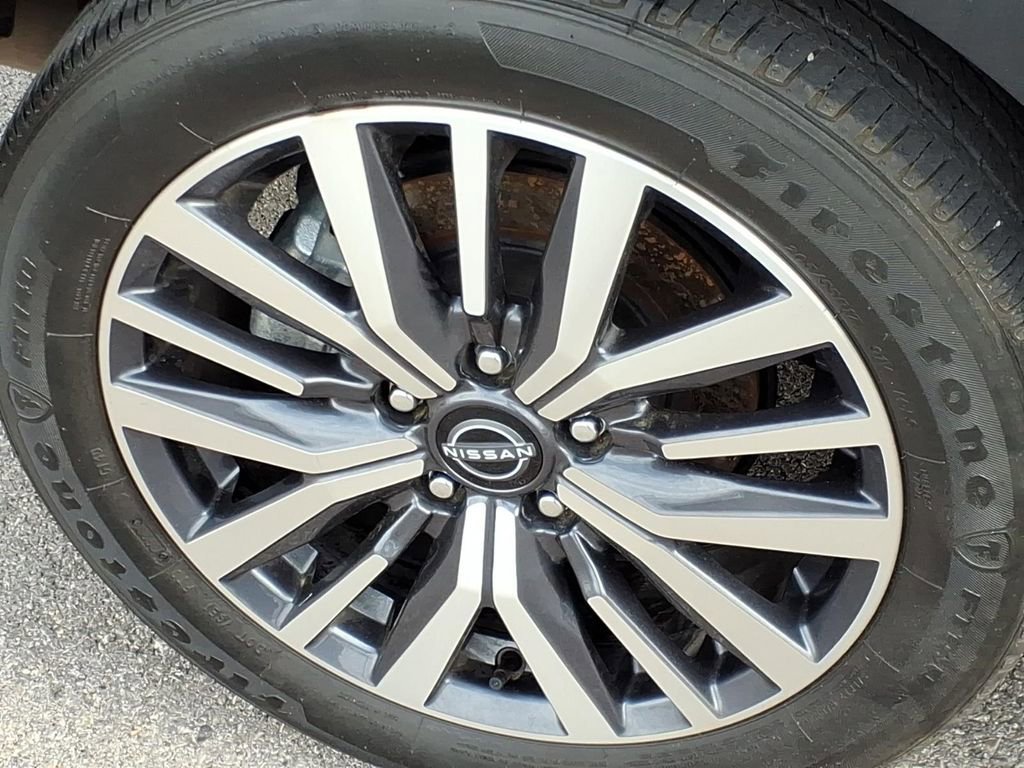 Used 2024 Nissan Kicks SV image 9