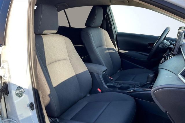 Used 2025 Toyota Corolla LE image 9