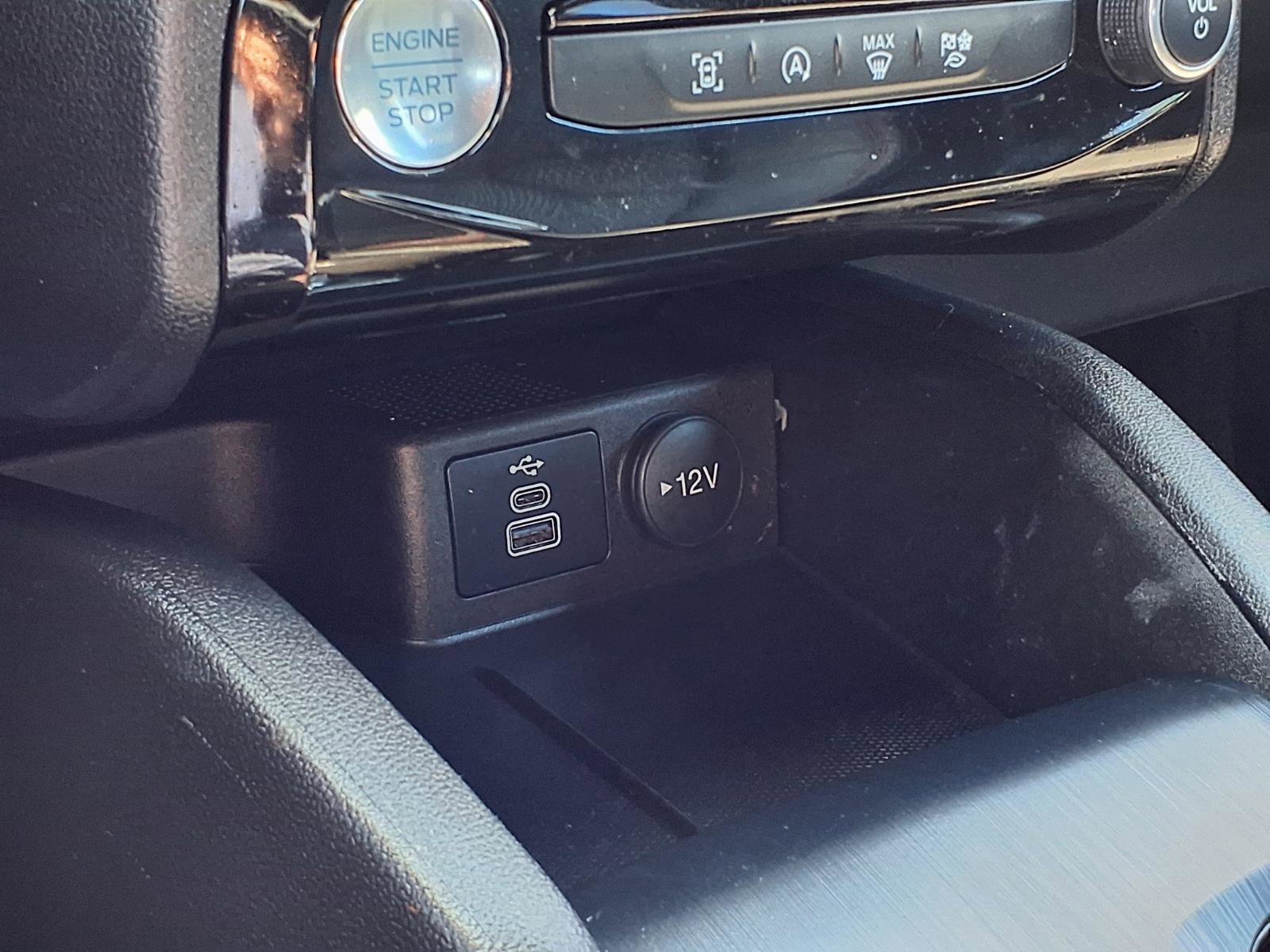 Certified 2024 Ford Escape ST-Line w/ Tech Pack #1 image 17