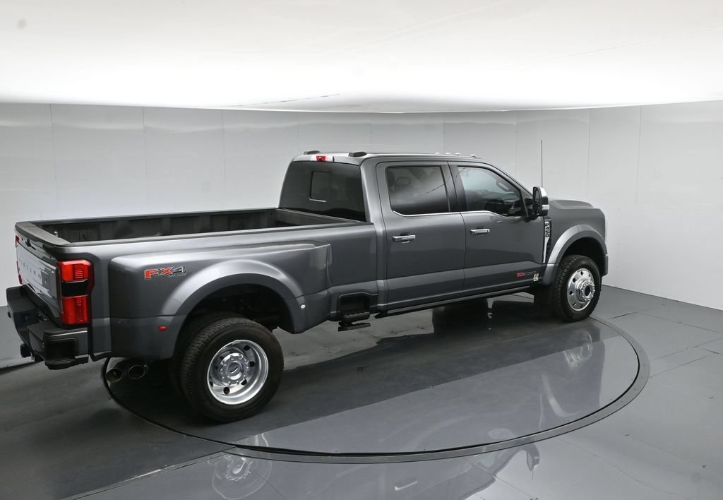Certified 2023 Ford F450 Platinum w/ FX4 Off-Road Package AWD/4WD image 48