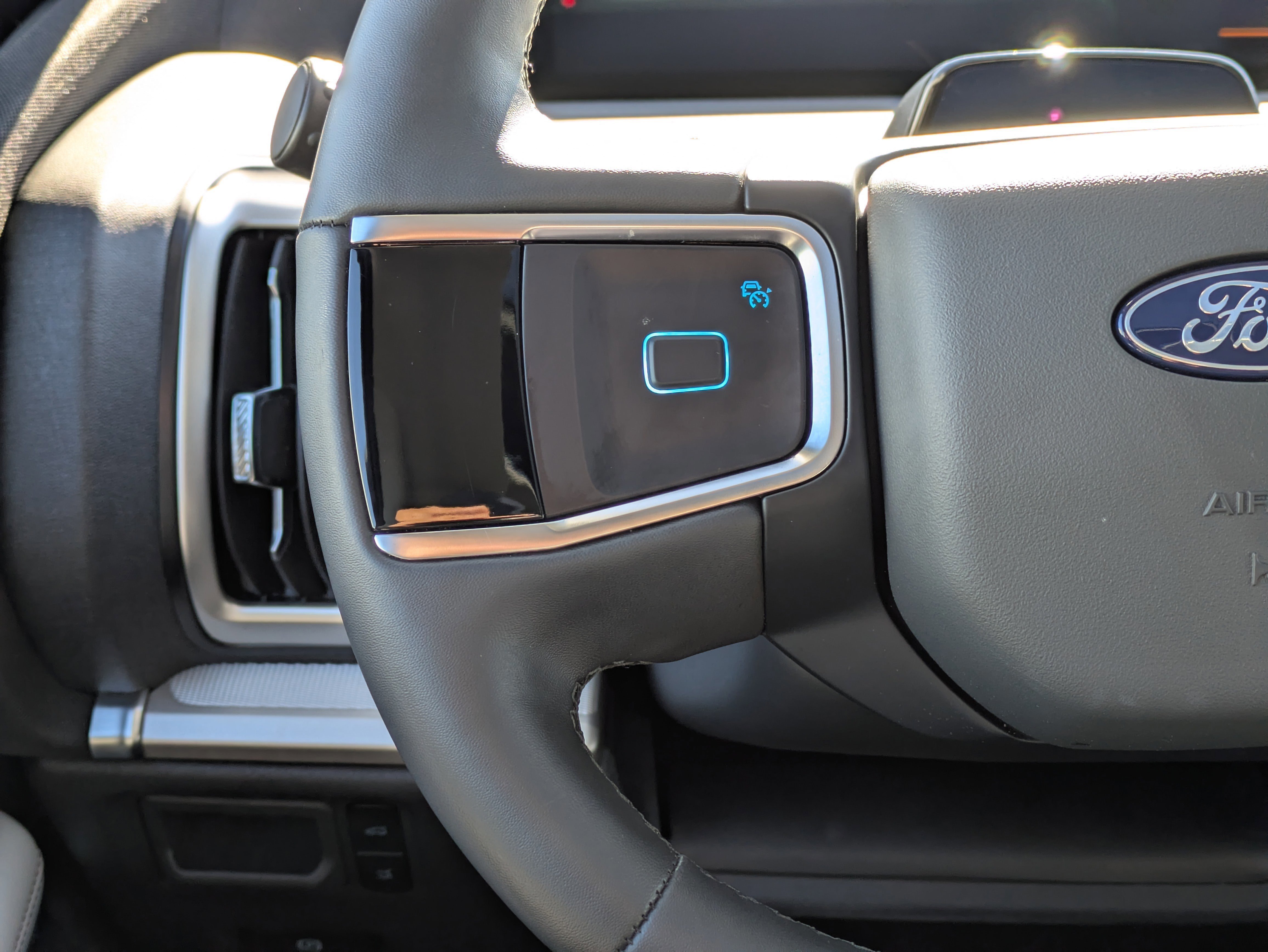 Certified 2025 Ford Expedition Max Active image 29