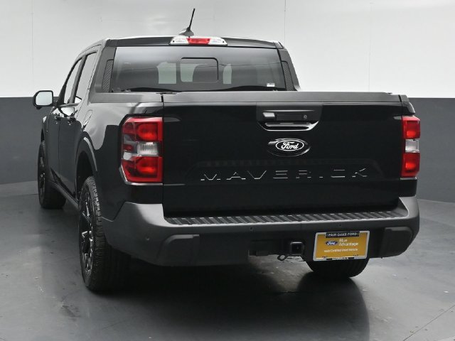 Certified 2025 Ford Maverick Lariat w/ Black Appearance Package AWD/4WD image 6