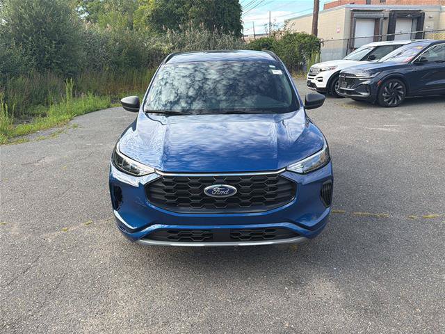 Certified 2023 Ford Escape ST-Line w/ Tech Pack #1 AWD/4WD image 2