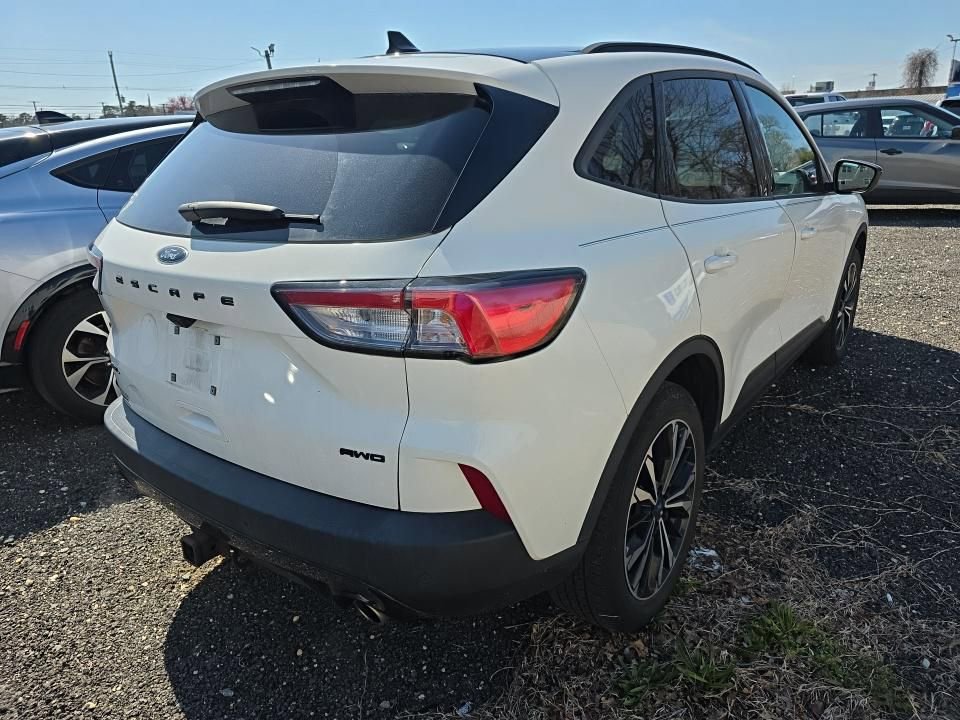 Certified 2022 Ford Escape SEL w/ SEL Stealth AWD Package image 5