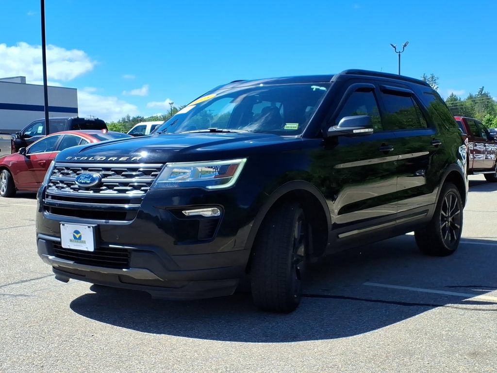 Certified 2018 Ford Explorer XLT w/ Equipment Group 202A AWD/4WD image 7