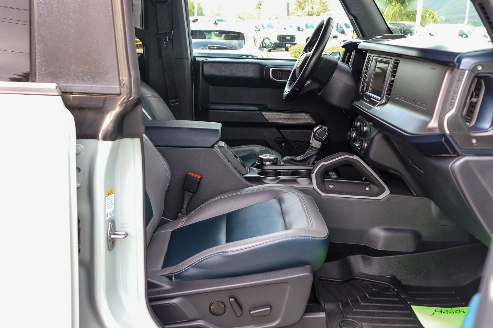 Certified 2023 Ford Bronco Outer Banks w/ Sasquatch Package AWD/4WD image 16