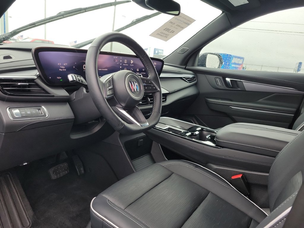 Used 2025 Buick Enclave Sport Touring w/ LPO, All-Weather Package FWD image 22