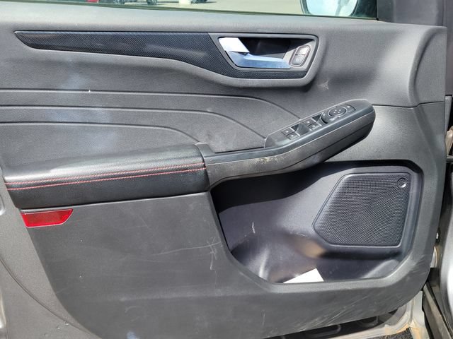 Certified 2024 Ford Escape ST-Line AWD/4WD image 7