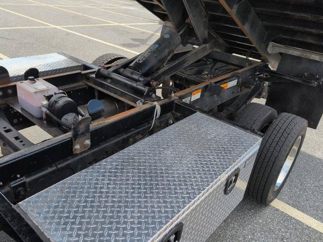 Certified 2024 Ford F550 4x4 Regular Cab Super Duty image 6