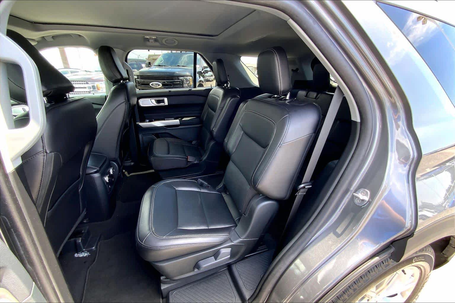 Certified 2024 Ford Explorer Limited w/ Limited Technology Package RWD image 20