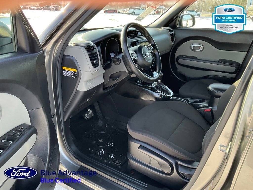Used 2018 Kia Soul image 12