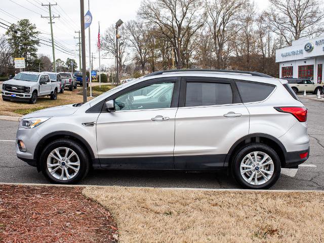 Certified 2019 Ford Escape SEL image 3