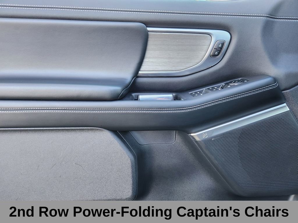 Certified 2025 Ford Expedition Platinum AWD/4WD image 8