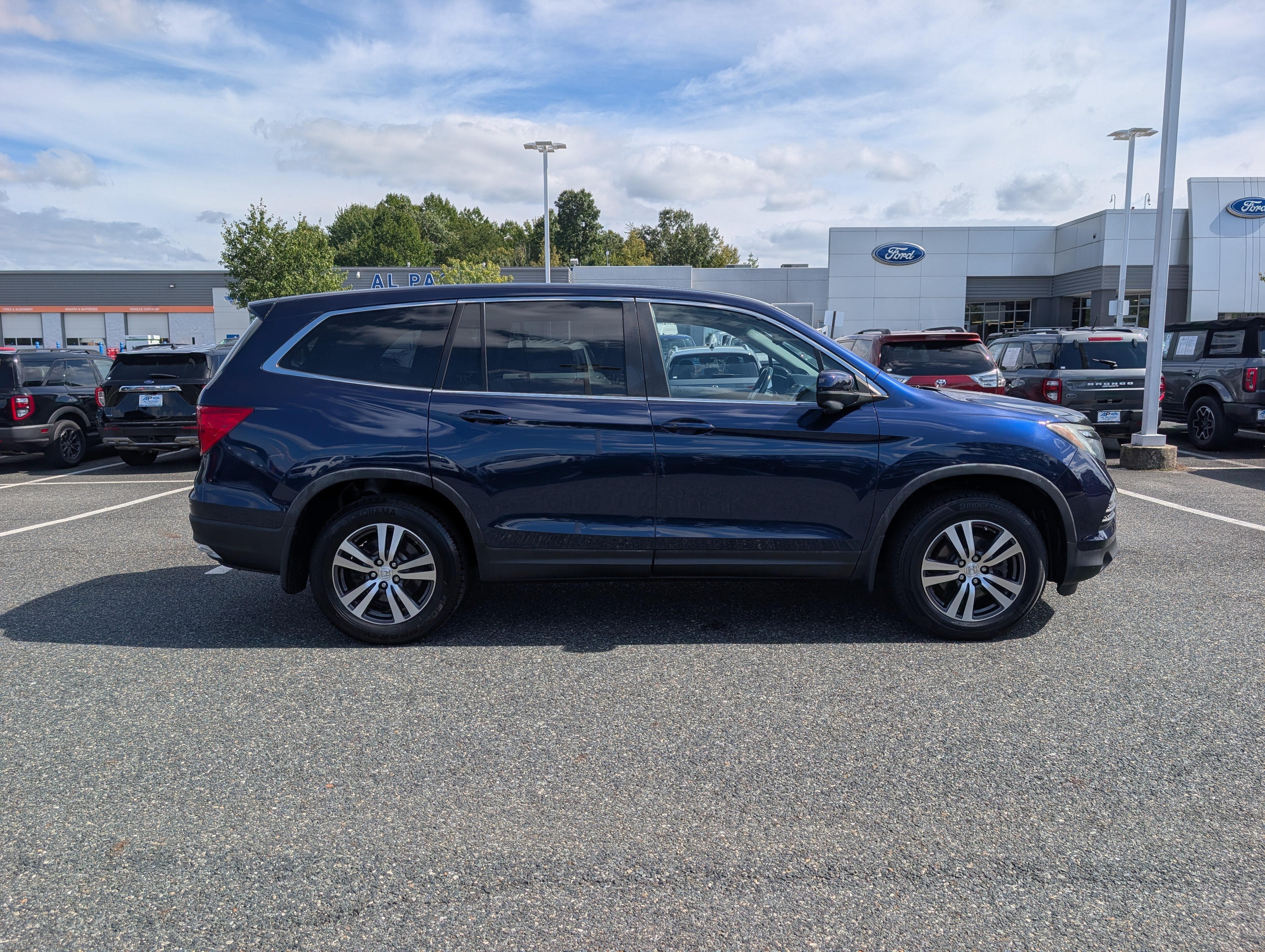 Used 2018 Honda Pilot EX-L image 3