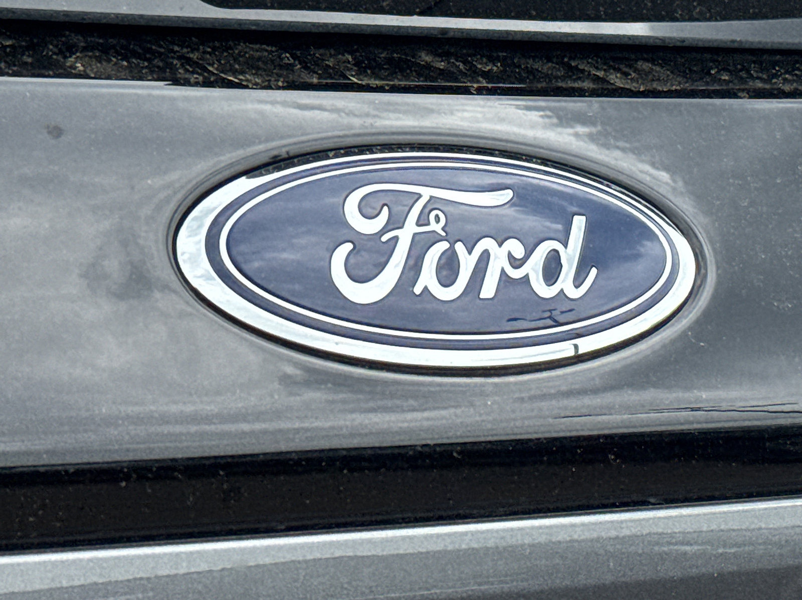 Certified 2023 Ford Explorer XLT w/ Equipment Group 202A AWD/4WD image 29