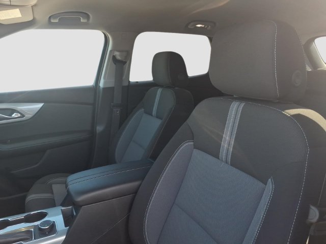 Used 2025 Chevrolet Blazer LT AWD/4WD image 17