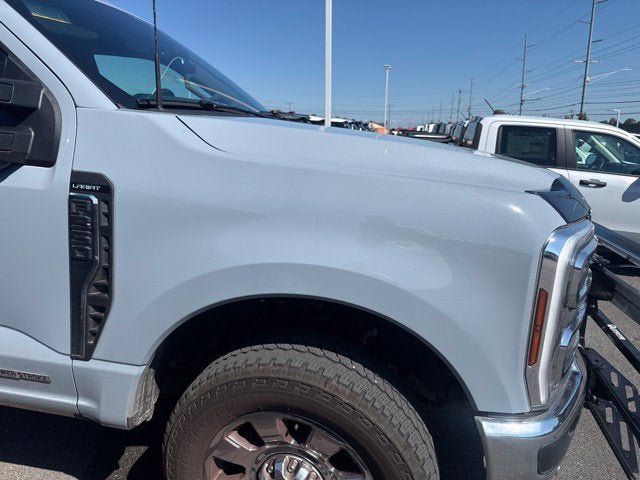 Certified 2026 Ford F350 Lariat w/ Lariat Premium Package AWD/4WD image 4