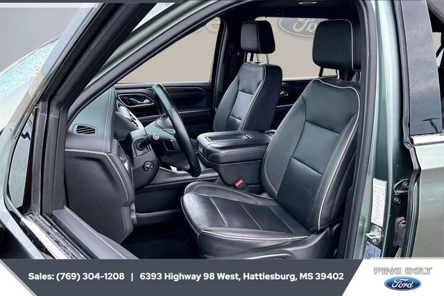 Used 2023 Chevrolet Suburban Premier image 18