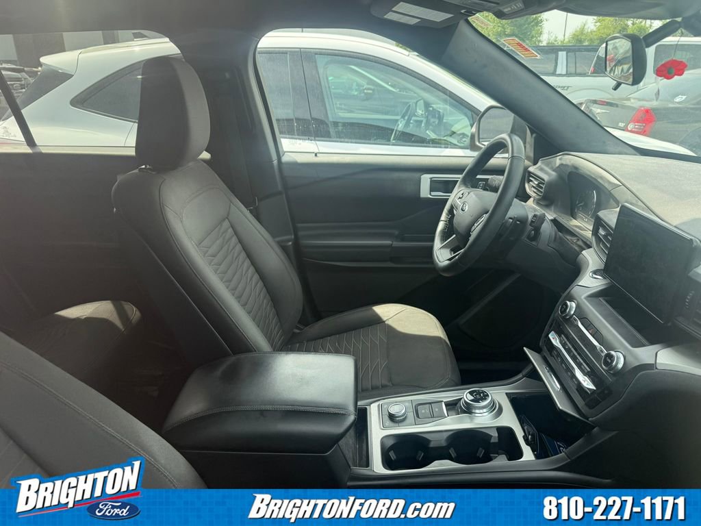 Certified 2020 Ford Explorer XLT w/ Comfort Package AWD/4WD image 8
