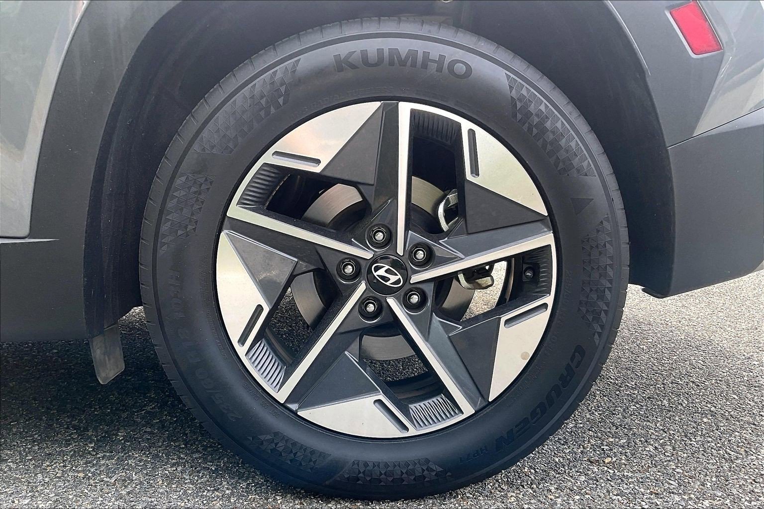 Used 2025 Hyundai Tucson SEL FWD image 9