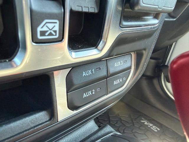 Used 2022 Jeep Wrangler Unlimited Sahara w/ Cold Weather Group AWD/4WD image 24