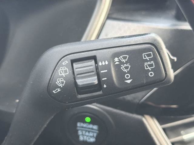 Certified 2021 Ford Escape SEL w/ SEL Stealth AWD Package image 25