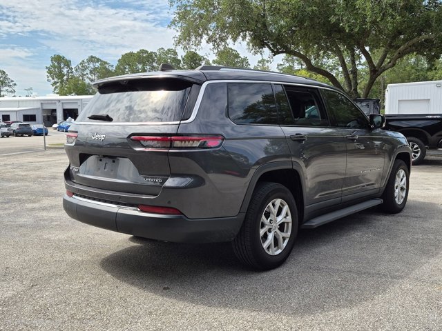 Used 2023 Jeep Grand Cherokee L Limited w/ Luxury Tech Group II AWD/4WD image 5