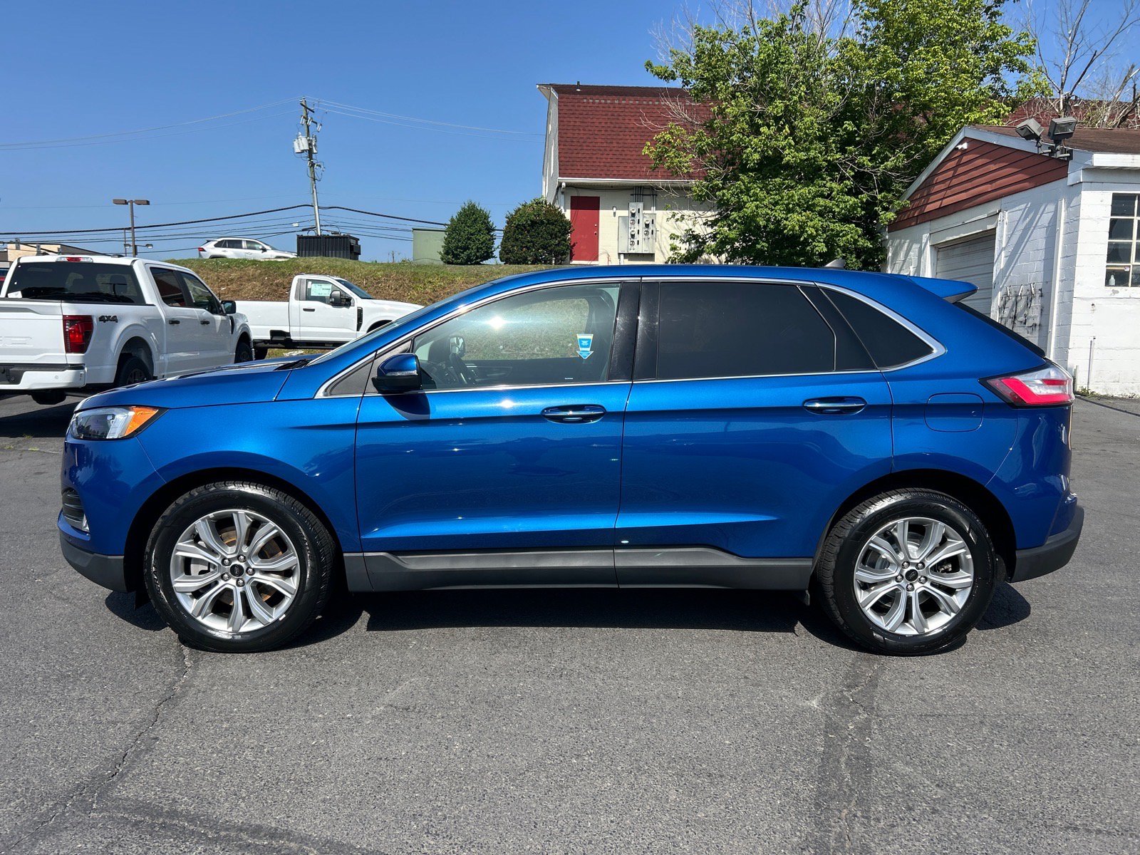 Certified 2024 Ford Edge Titanium AWD/4WD image 22